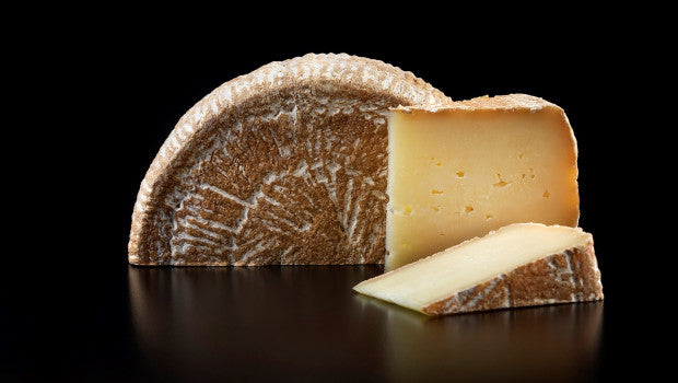 Tomme Pastourelle - Sheep Cheese by Fromagerie Les Broussailles Martinville, 156g