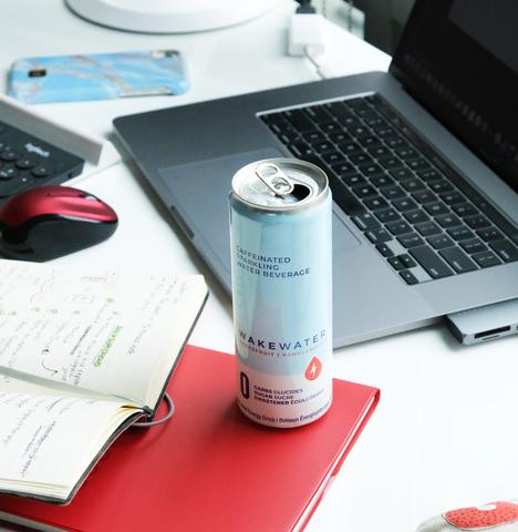 Eau de sillage au citron, 4 canettes 355 ml